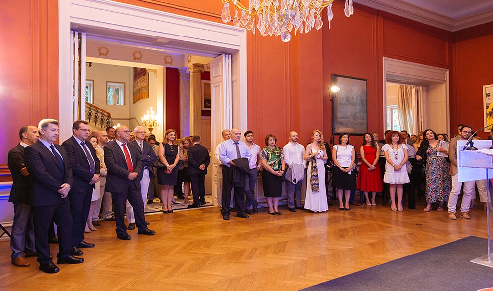 kalesmenoi sthn omilia ths proedrou ths ald automotive