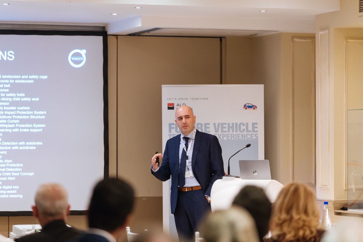 omilia ypeuthynou bmw