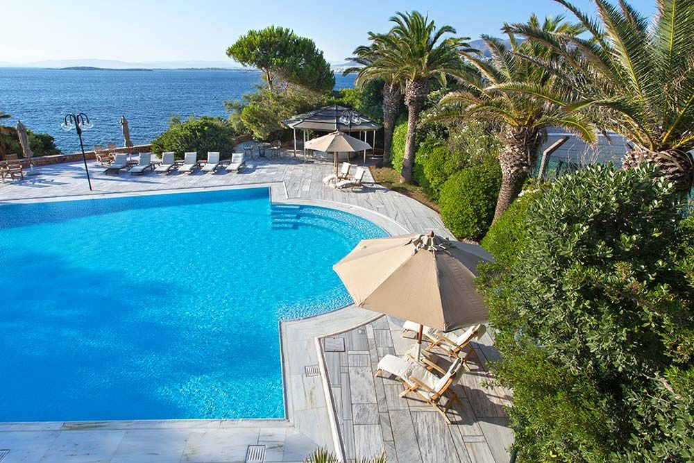 pisina apo exwteriko mpalkoni