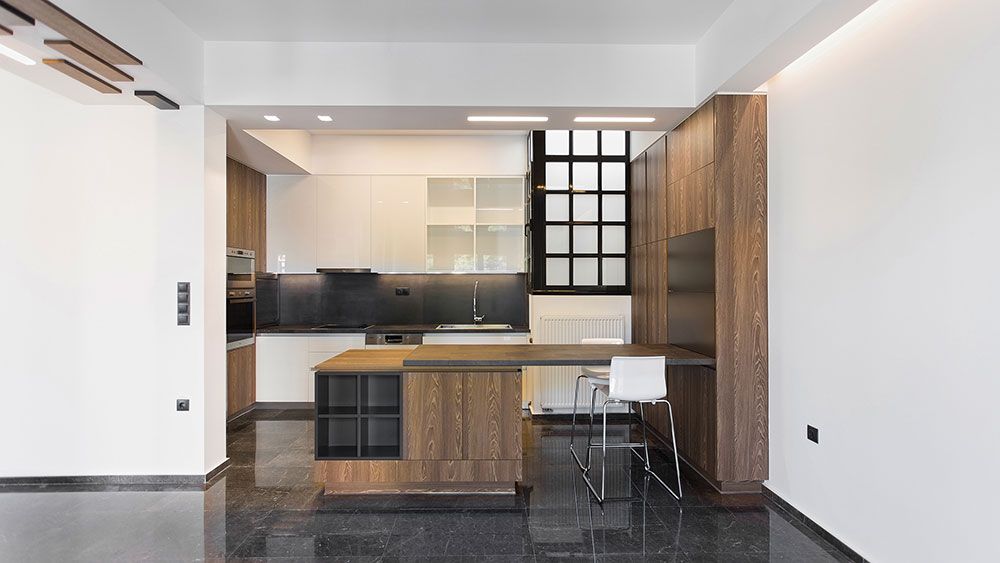 open plan kouzina me xylo