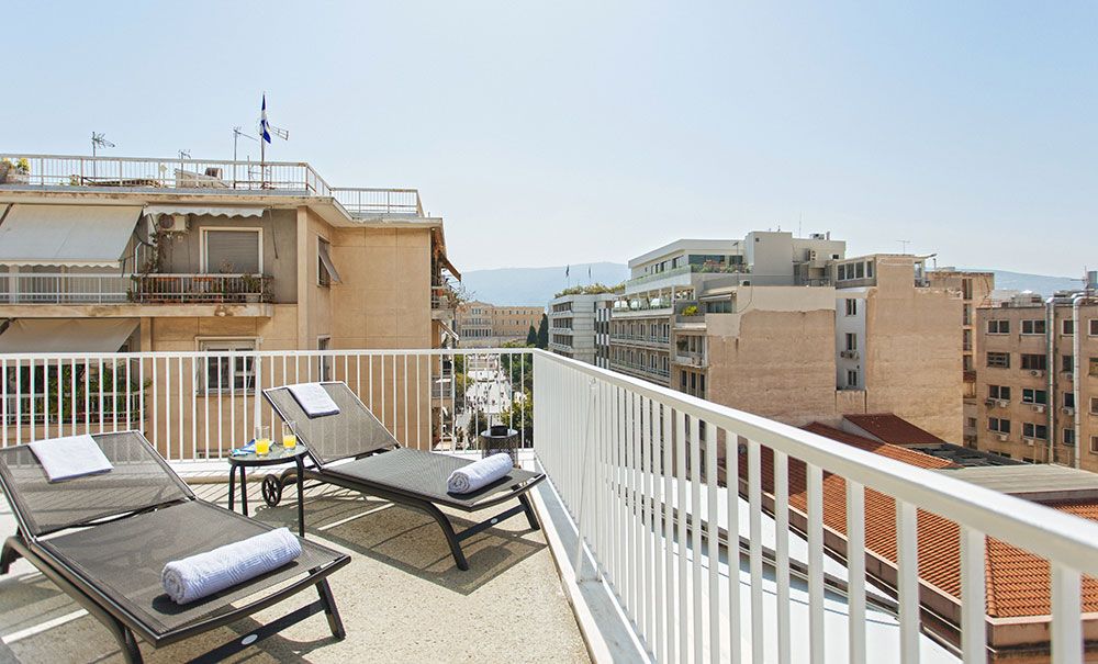 veranda retire me thea thn voulh